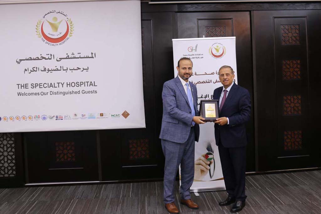 Al-Hammouri Honors A Number of Presidents of Humanitarian Organizations And Associations Supporting Gaza